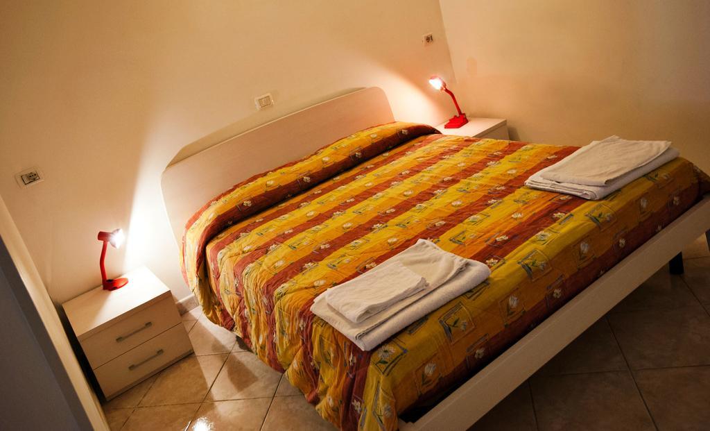 Albergo Magrini Della Genga Genga  Rum bild